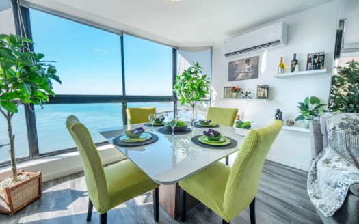 Central Apartment at the Heart of Avenida Balboa