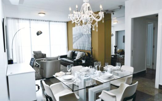 Exquisite Designer Condo in Iconic YOO by Starck Tower