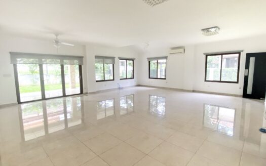 Elegant Luxury Home in Senderos de Camino de Cruces, Clayton